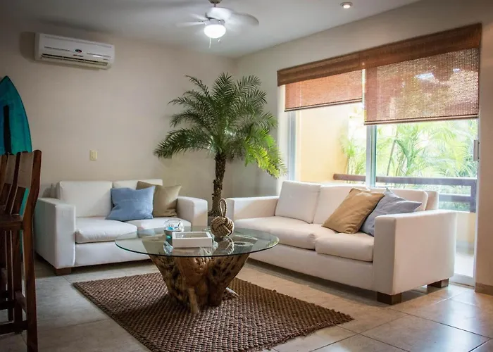 Residencial Los Mangos - Departamento 205